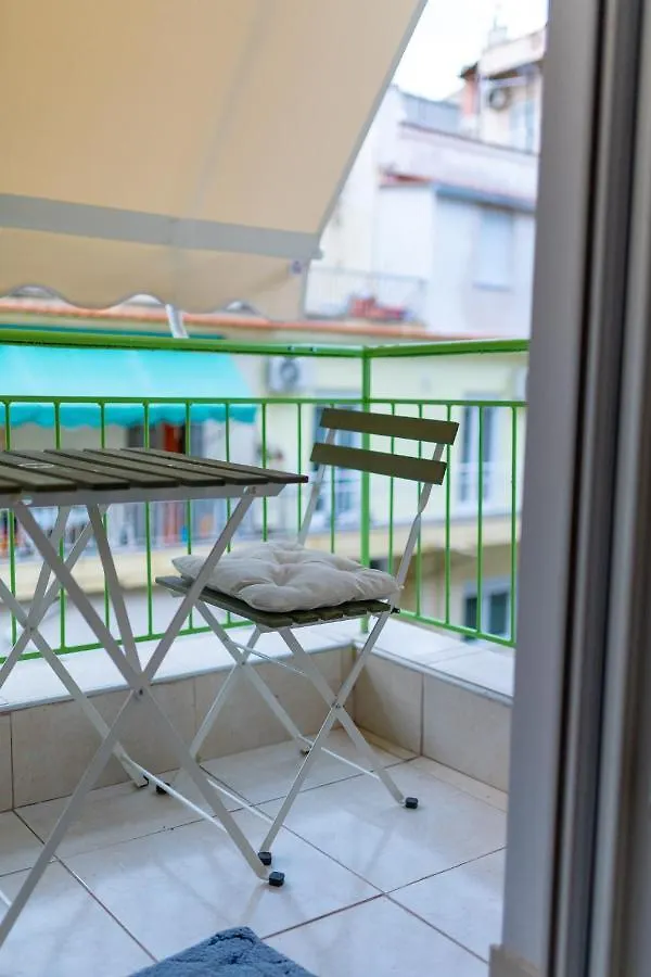 Niovi, Stylish Apartment Near The Waterfront Saloniki