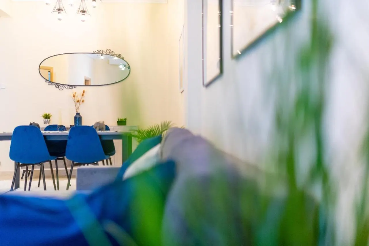 Niovi, Stylish Apartment Near The Waterfront Saloniki
